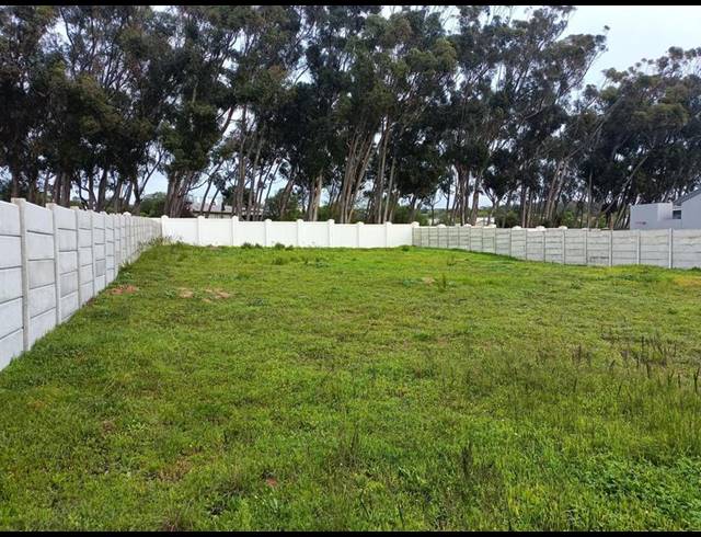 LAND FOR SALE IN DARLING